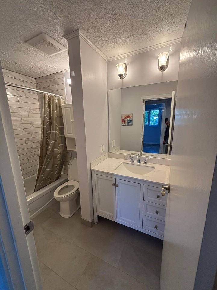 4901 43 Ave - Photo 5 of 14