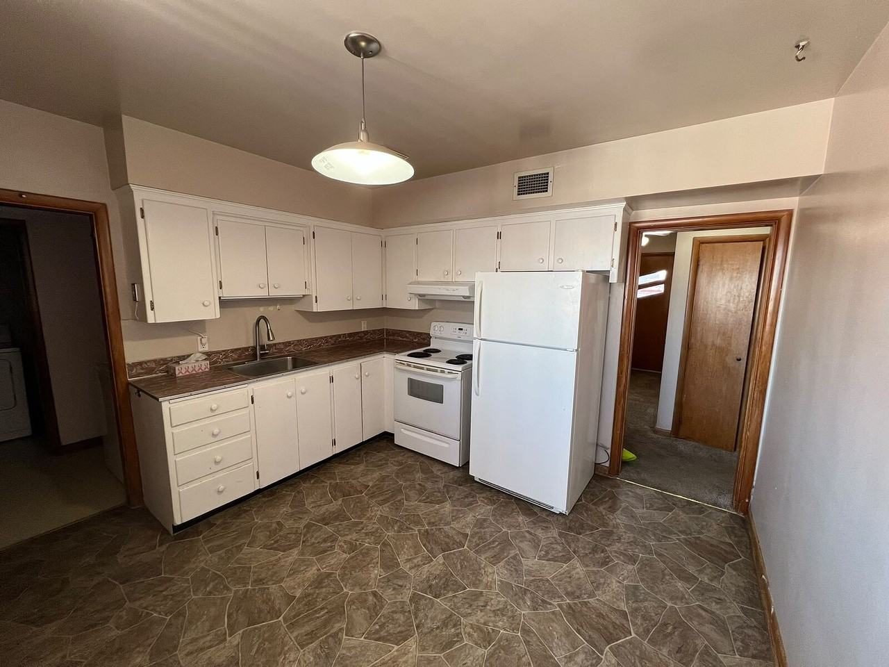 1911 36 St Sw - Photo 6 of 15
