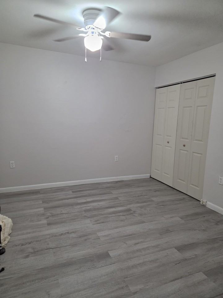 790 98th Ave N #NA - Photo 3 of 8