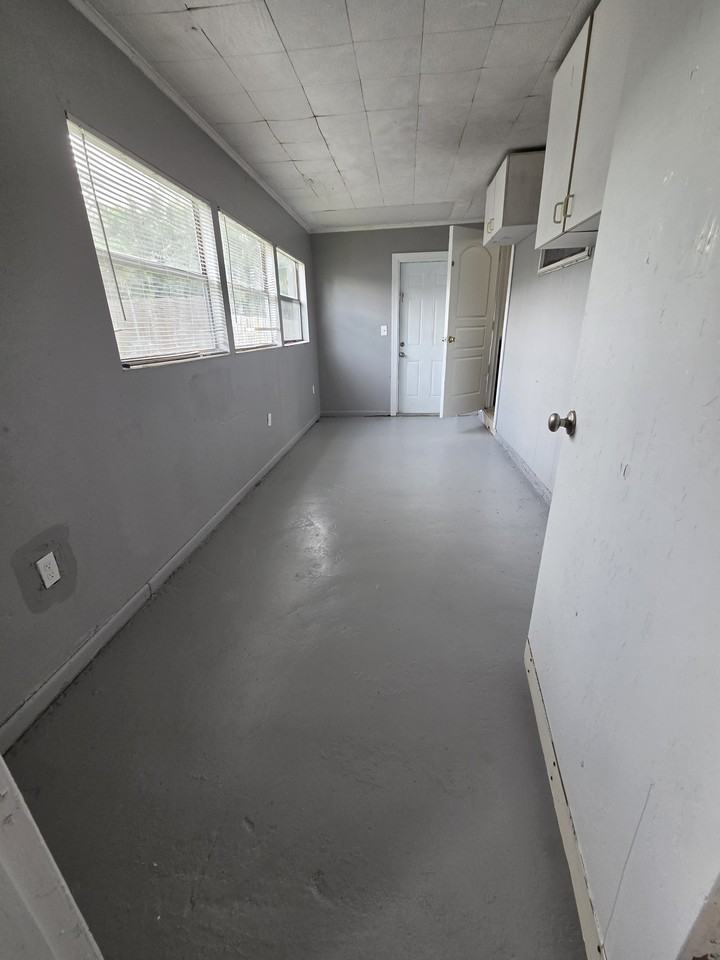 790 98th Ave N #NA - Photo 6 of 8