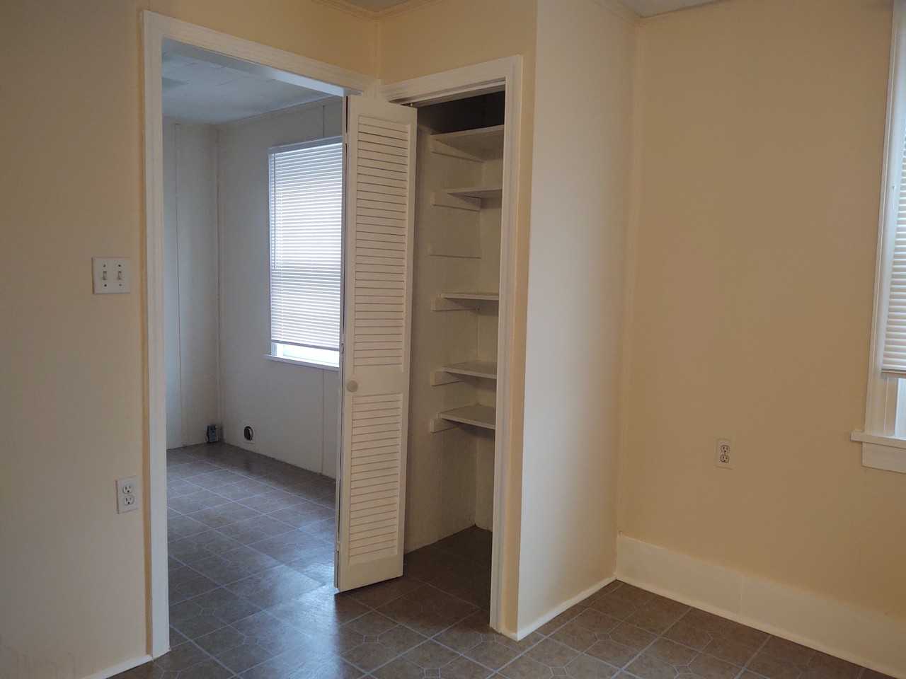 3207 Scott St #A - Photo 7 of 12