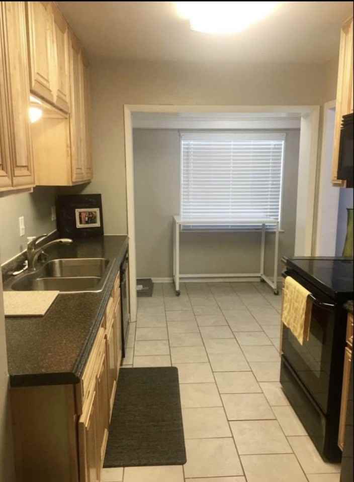 5213 Kingsbury St #NA - Photo 5 of 7
