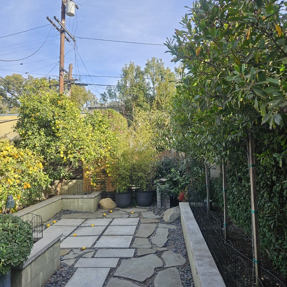 3542 Helms Ave #NA - Photo 4 of 27