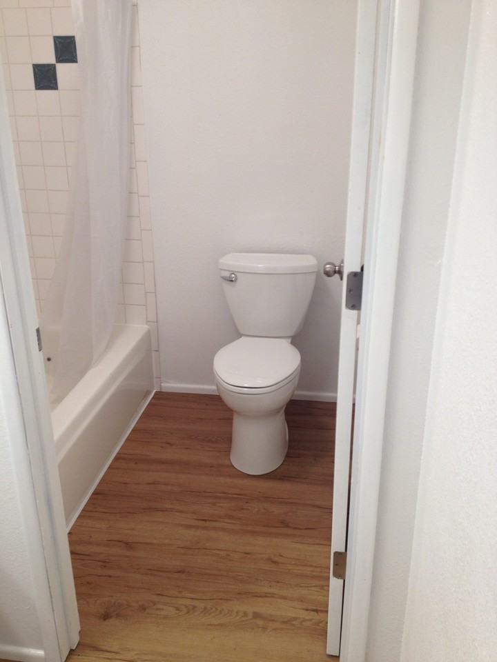 1048 57th St #NA - Photo 7 of 11