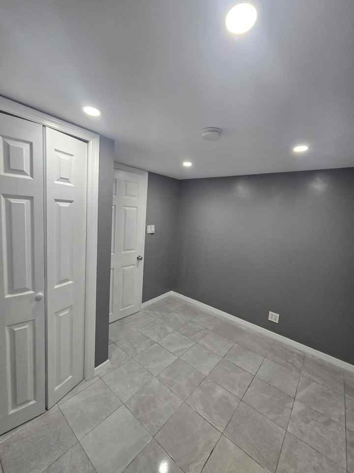E 54th St #NA - Photo 6 of 16