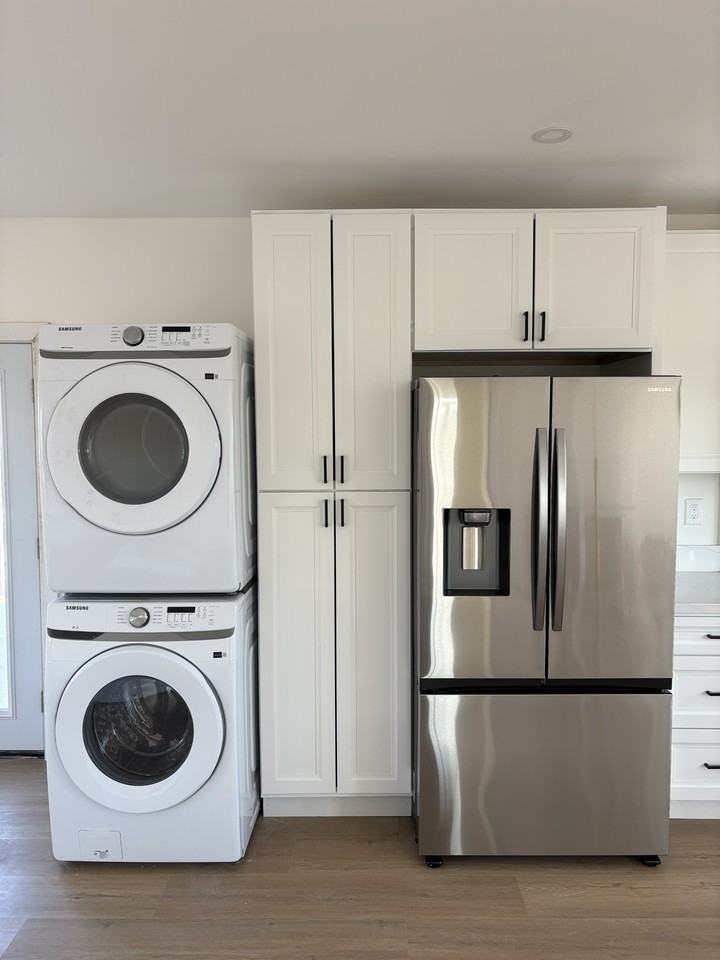 768 Delaware St #1 - Photo 5 of 18