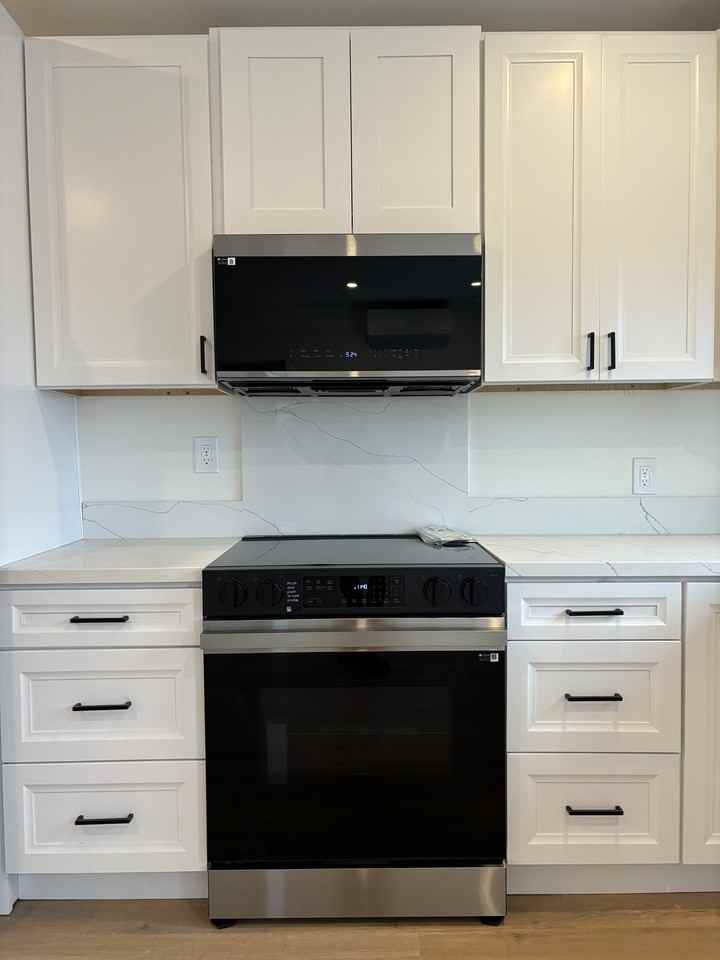 768 Delaware St #1 - Photo 6 of 18