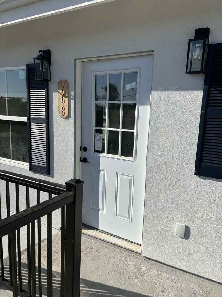 768 Delaware St #1 - Photo 7 of 18