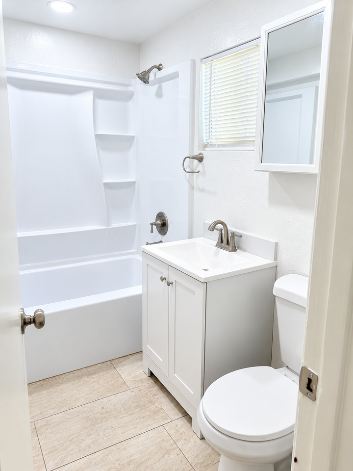 715 N Brown St #NA - Photo 6 of 6