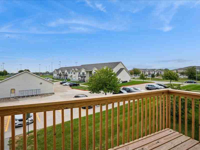 1636 Nw Prairie Lakes Dr #2 - Photo 6 of 18