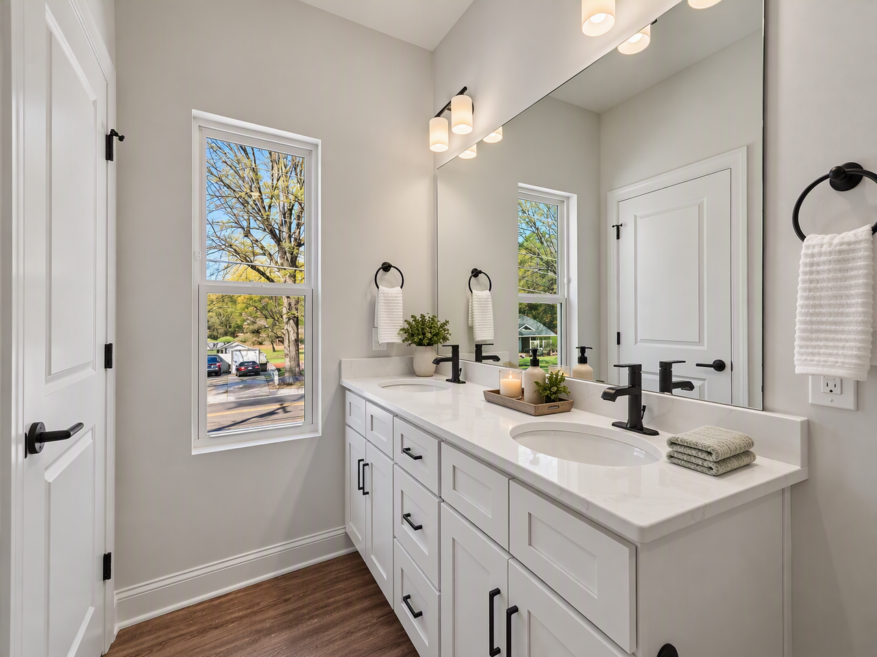 564 W Wilson Ave #NA - Photo 5 of 9