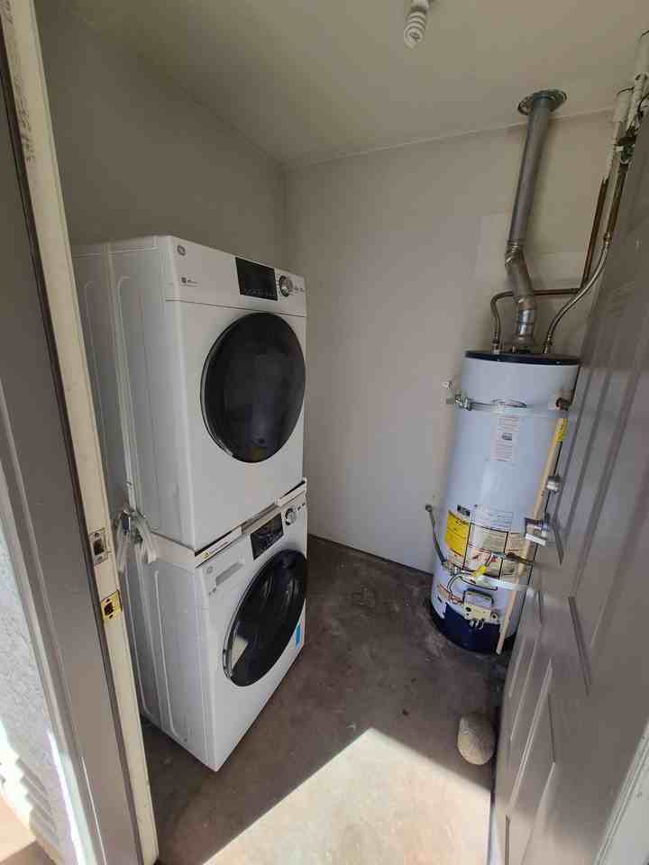 2530 Hartnell Ave #4 - Photo 5 of 20
