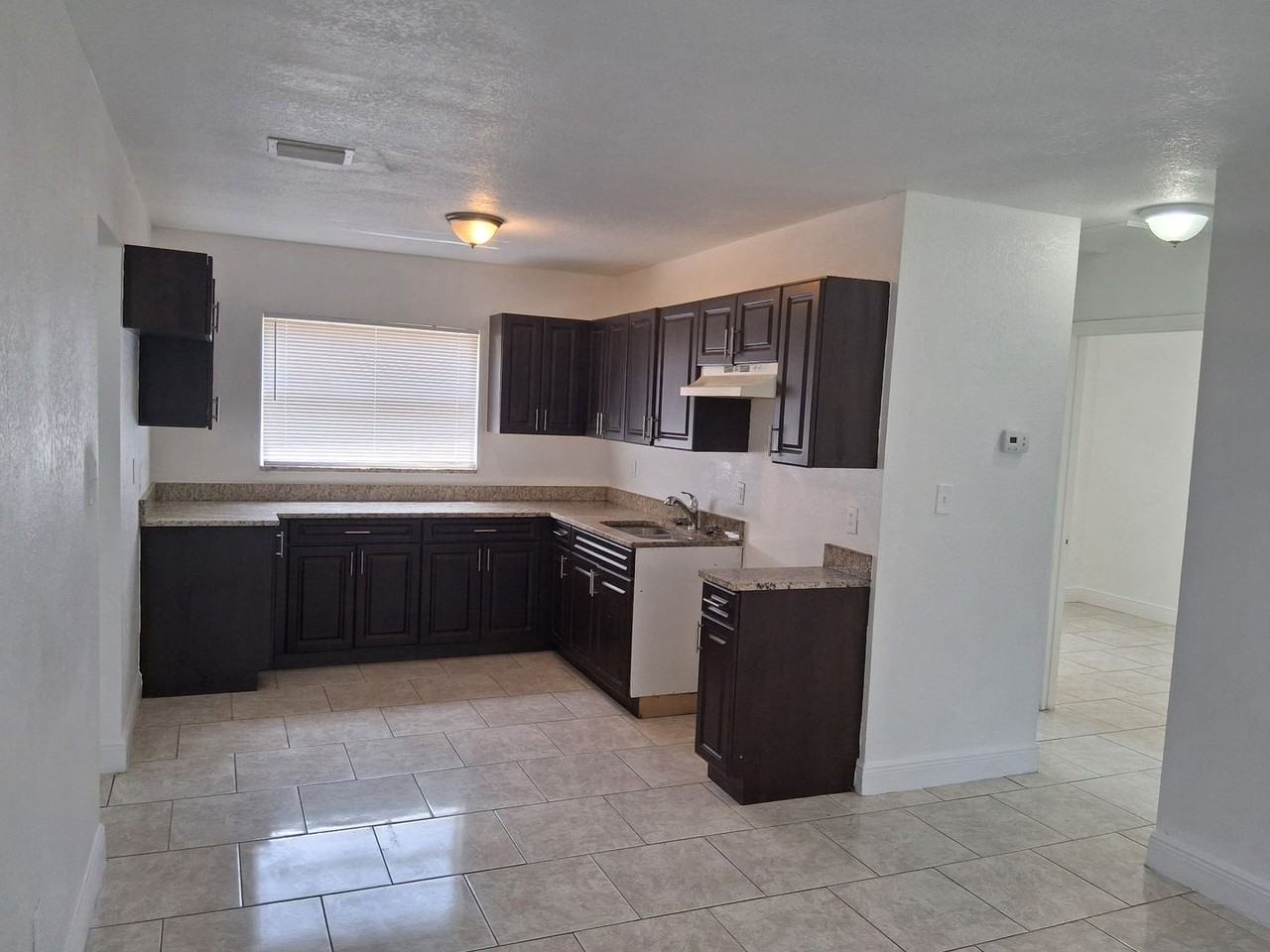 7921 Dahlia Ave - Photo 2 of 10
