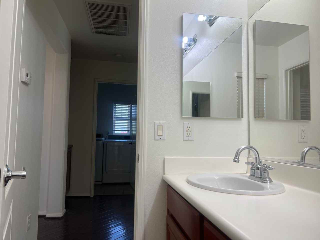7043 Piedmont St - Photo 2 of 36
