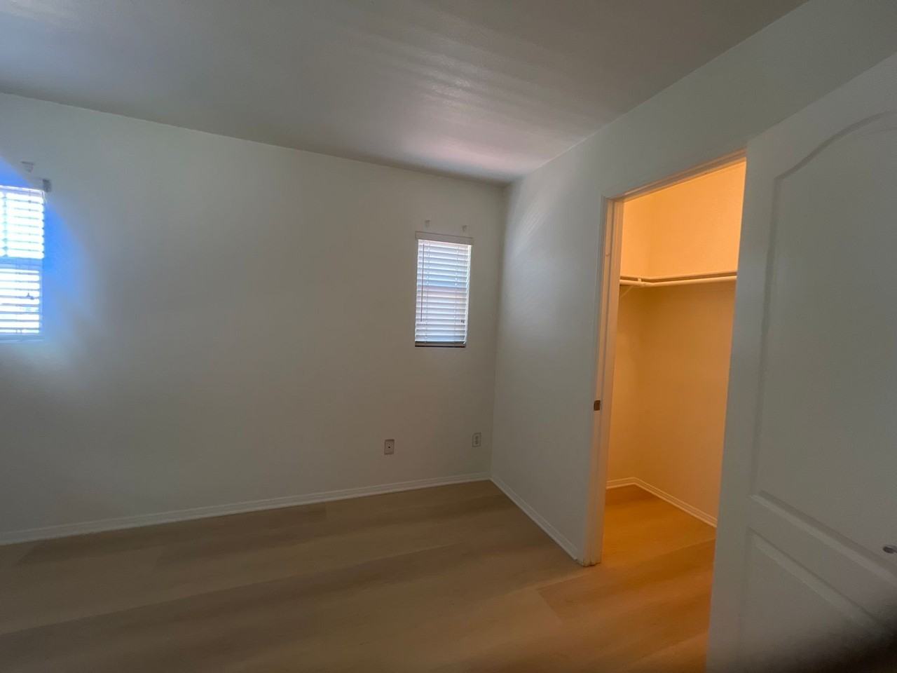 7043 Piedmont St - Photo 3 of 36