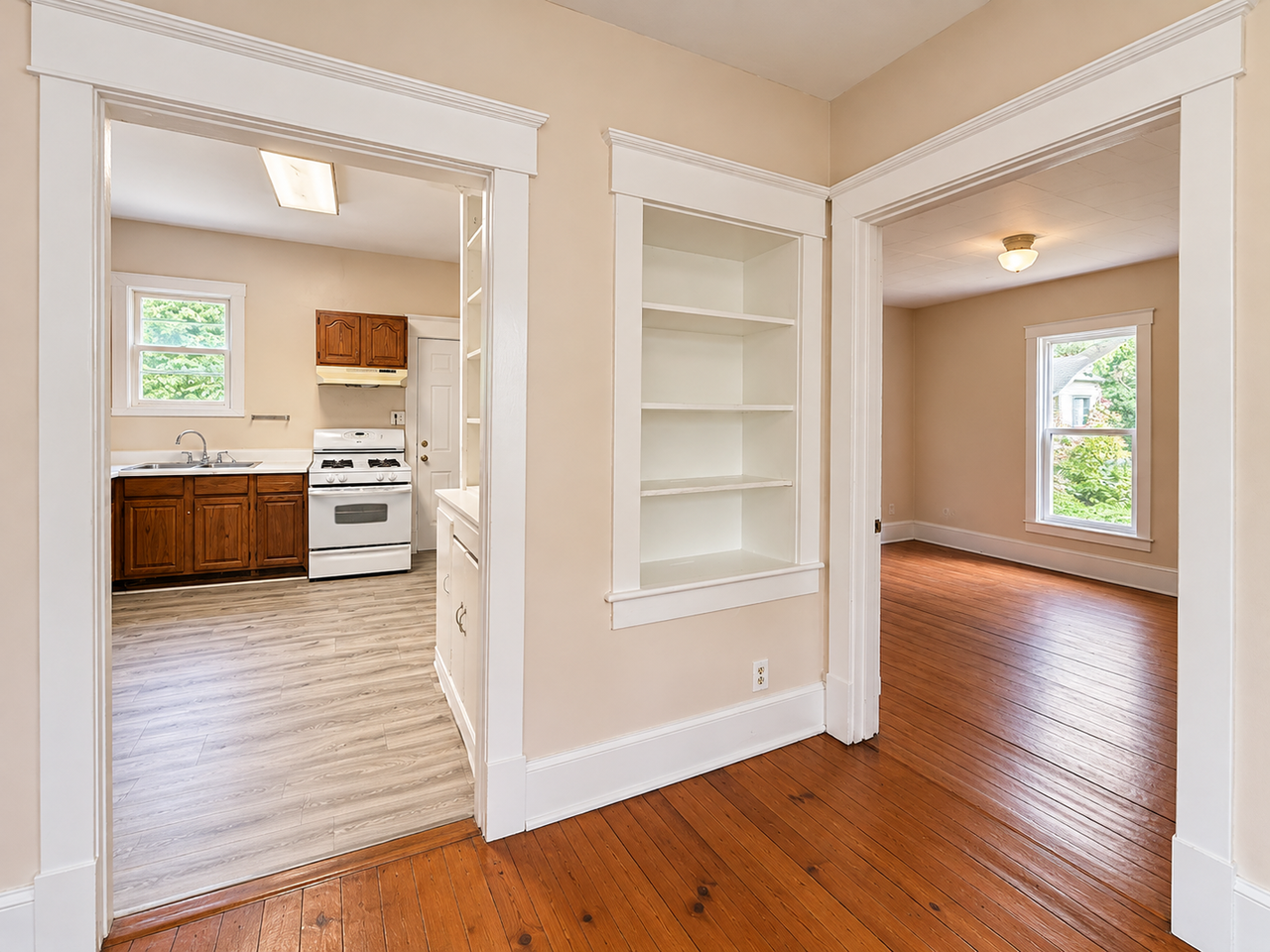 312 S Coler Ave - Photo 3 of 6