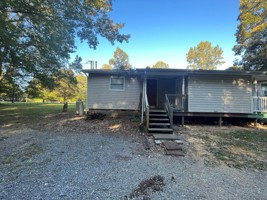 featured image of 4322 Banks Dr Se