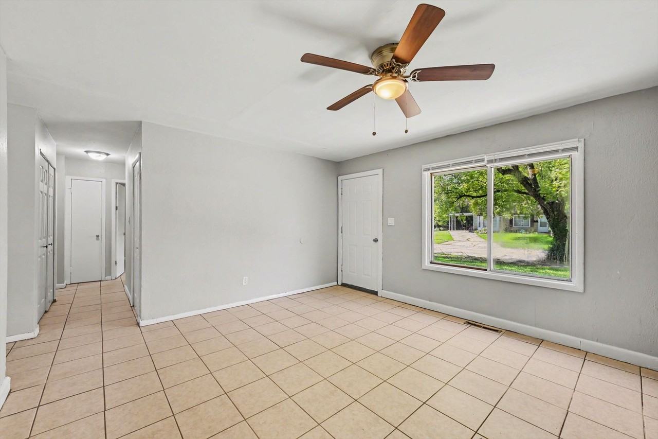 3936 Flynn St - Photo 6 of 27