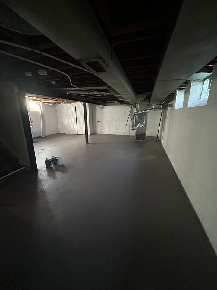 12210 Whitehill St - Photo 2 of 18