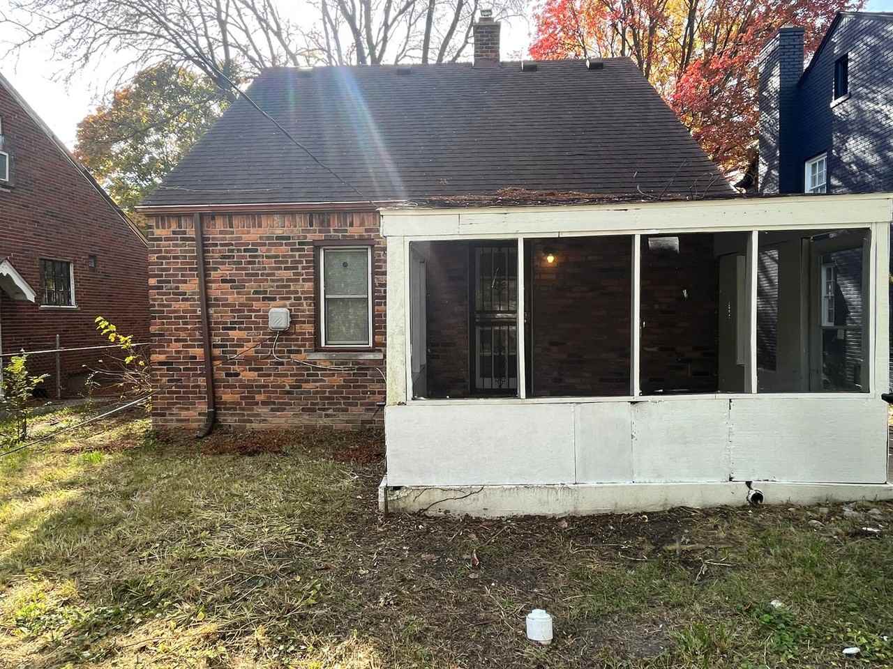 10970 Craft St - Photo 2 of 50