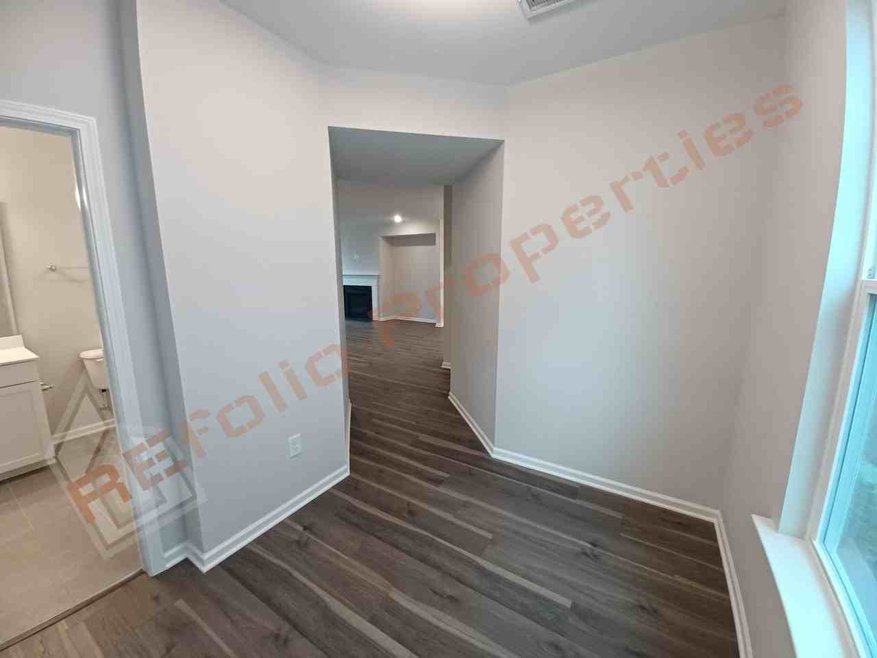 147 Thrower Ln - Photo 3 of 34