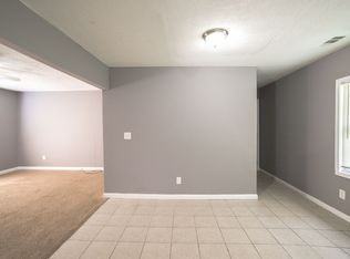 1287 Redford Dr Se - Photo 4 of 12