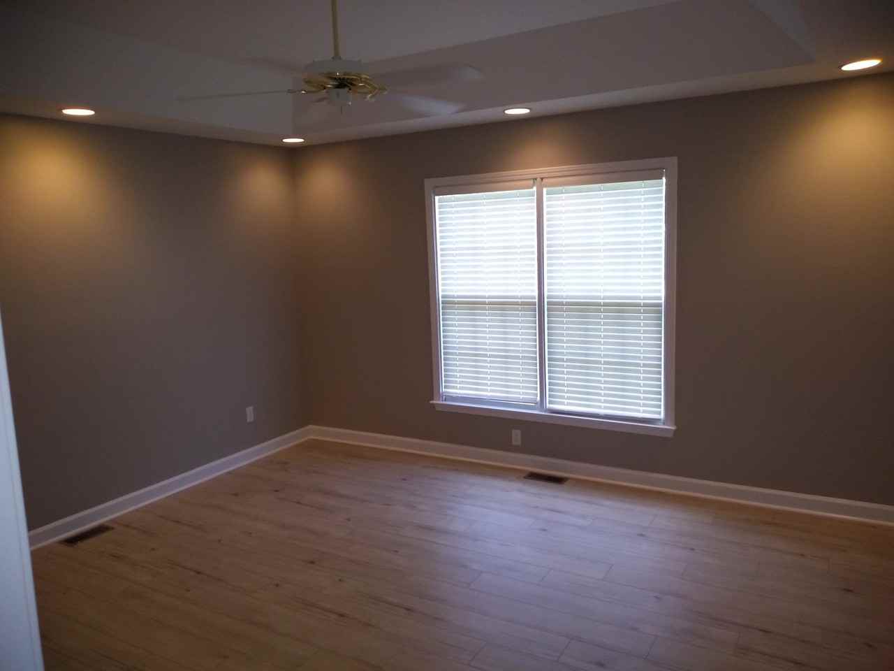 156 Charleston Ridge Dr - Photo 5 of 14