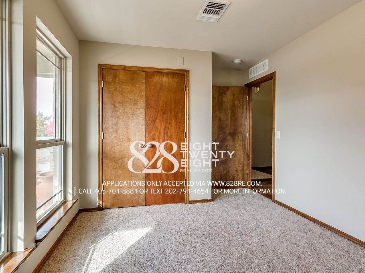 2809 Nw 183rd St - Photo 6 of 35