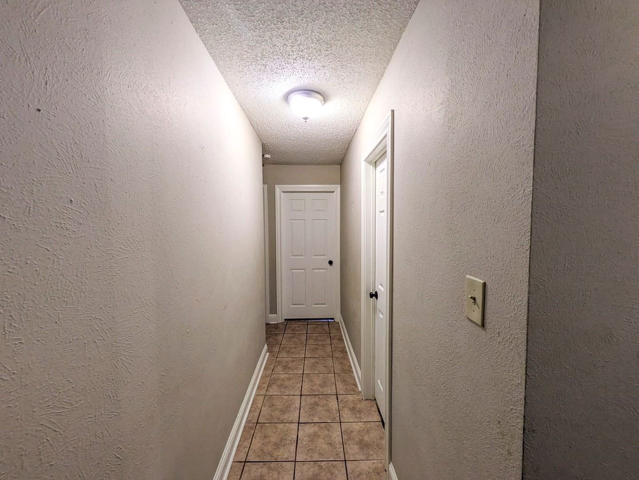 9640 Gross St - Photo 3 of 20
