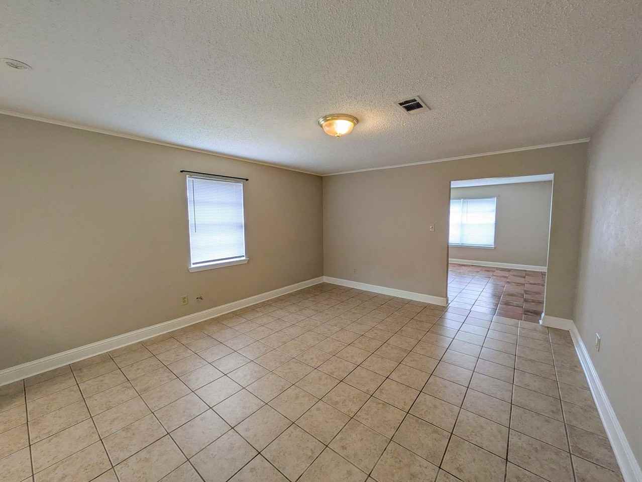 9640 Gross St - Photo 7 of 20