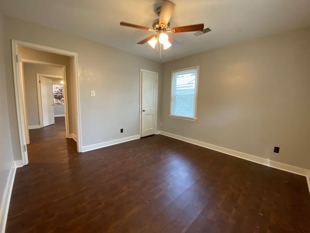 1765 Ozan St - Photo 4 of 29