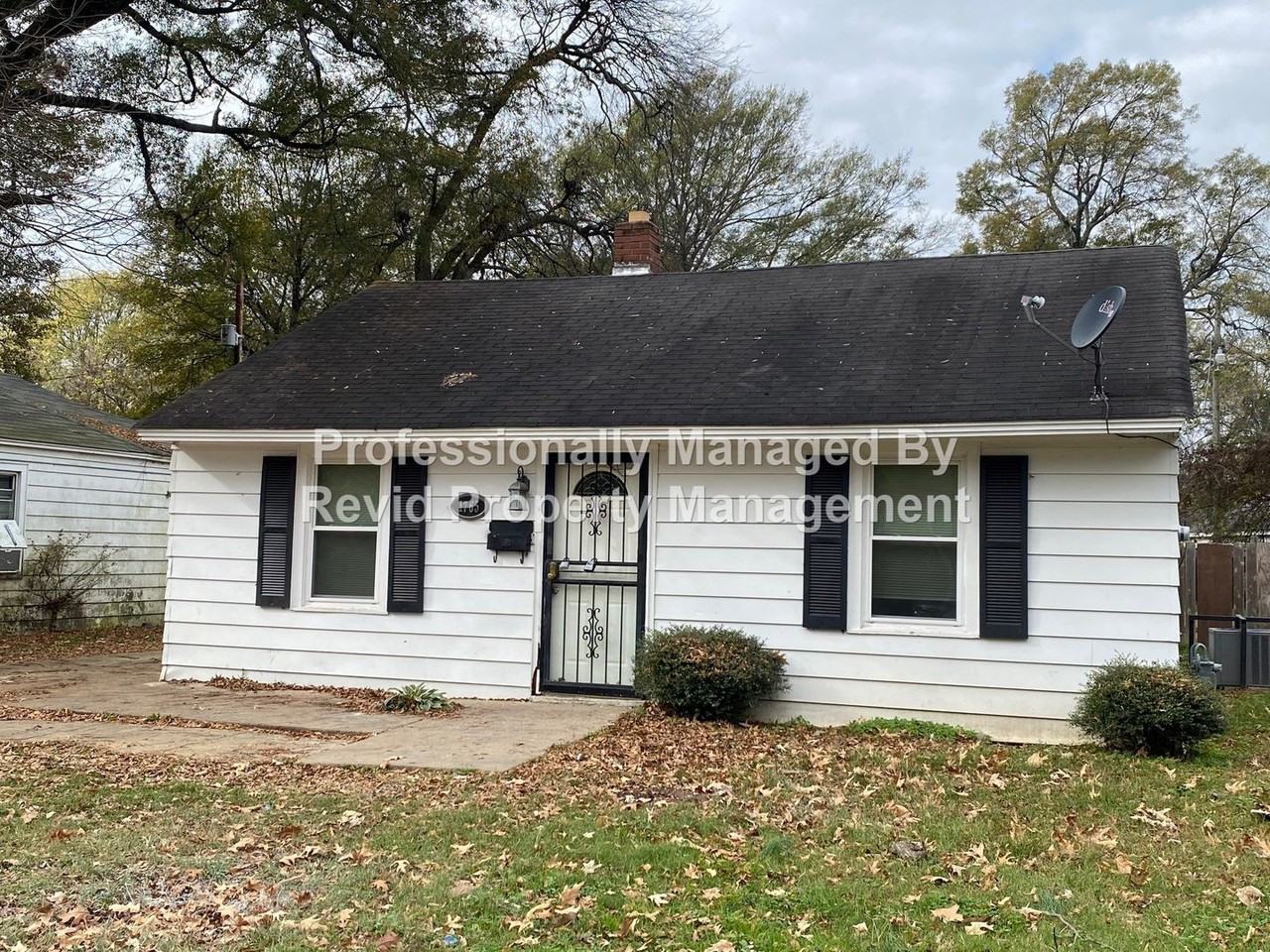1765 Ozan St - Photo 7 of 29