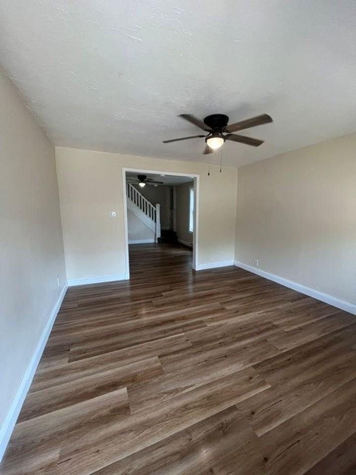 505 E Ridge St - Photo 2 of 17