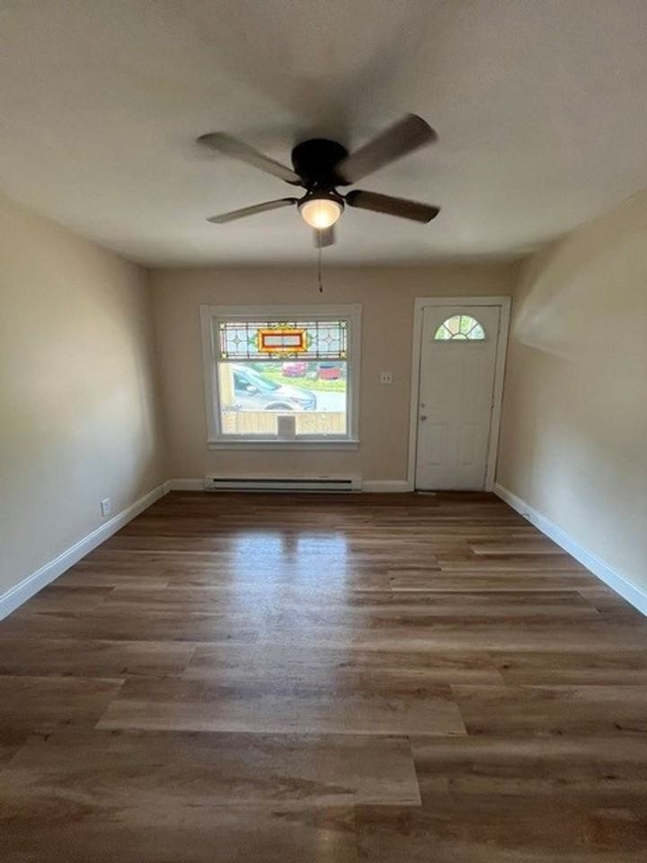 505 E Ridge St - Photo 3 of 17