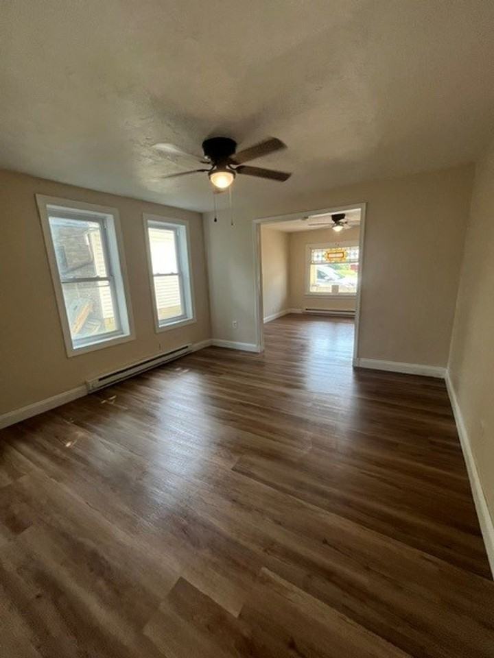 505 E Ridge St - Photo 5 of 17