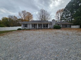 featured image of 5700 Highway 100