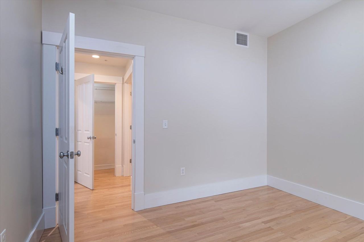132 Main St - Photo 6 of 22
