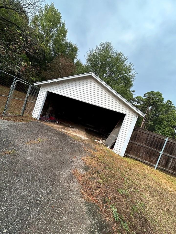 5409 Victory Dr - Photo 2 of 14