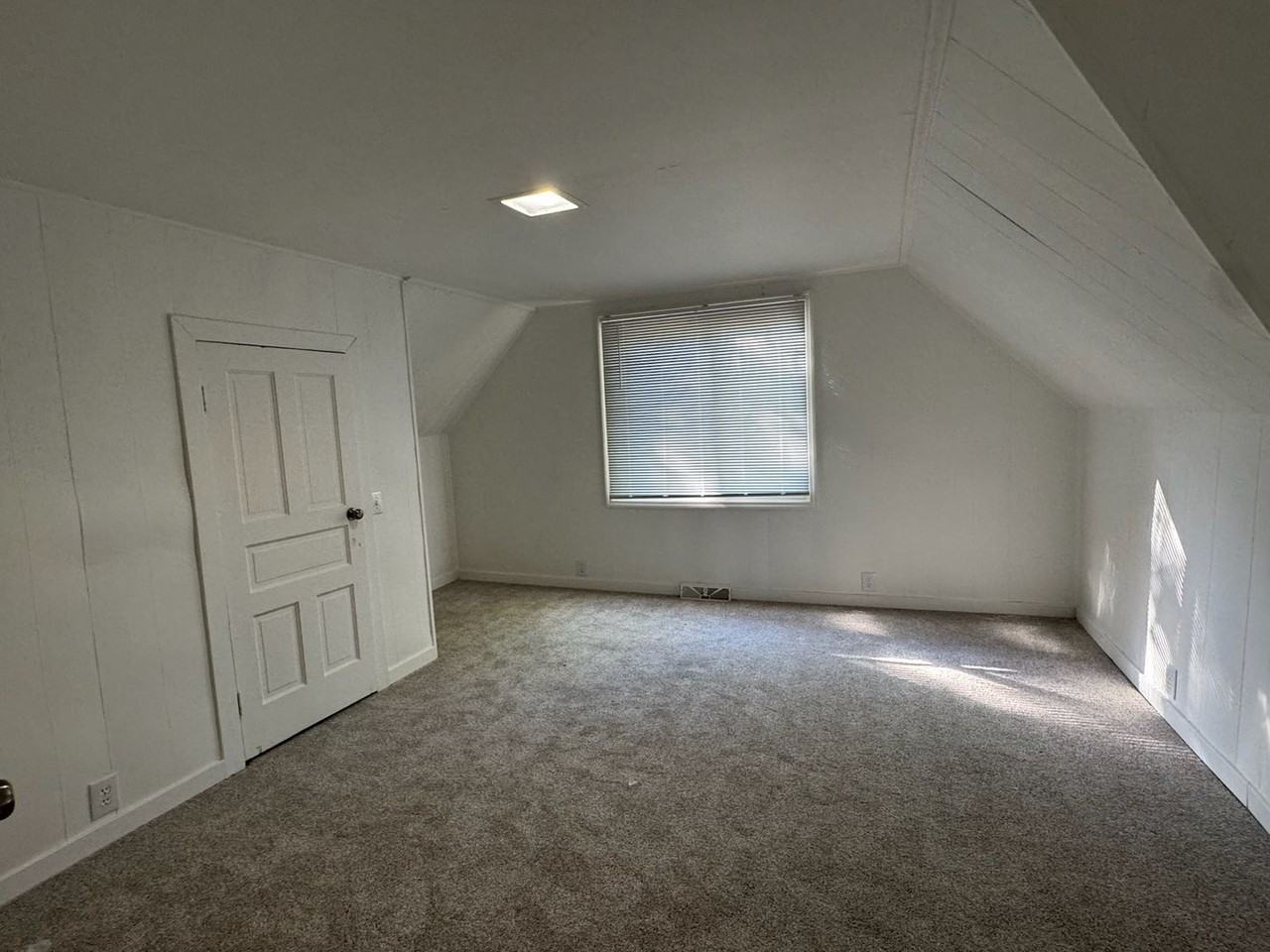 1203 N 2nd Ave - Photo 2 of 12