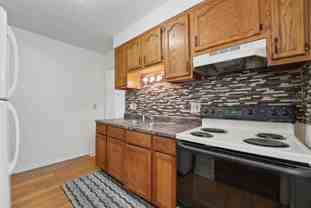 2563 Mcguffey Rd - Photo 1 of 1
