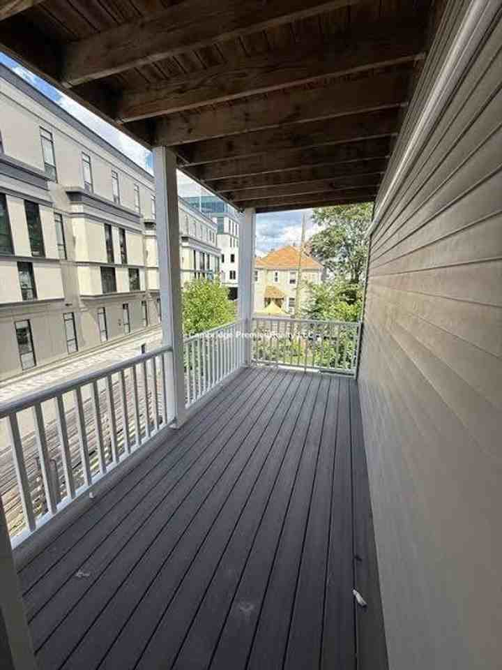 22 Westford St - Photo 4 of 8