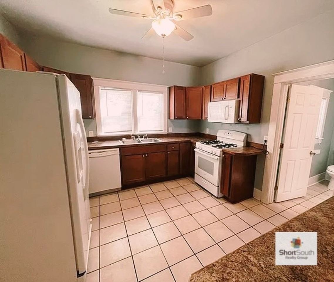 1104 Watson St Sw - Photo 3 of 16