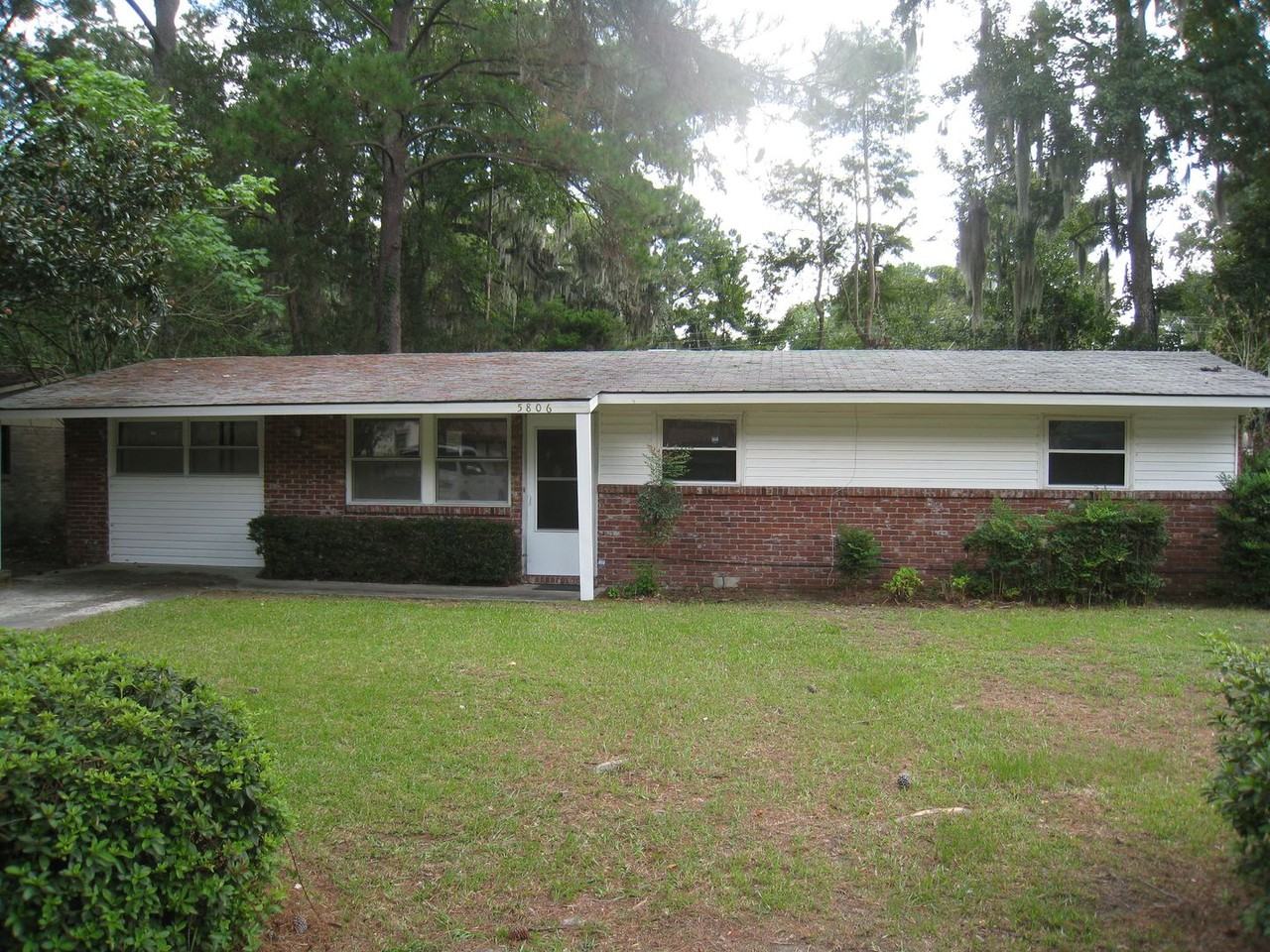 5806 Fairview Ave - Photo 2 of 29