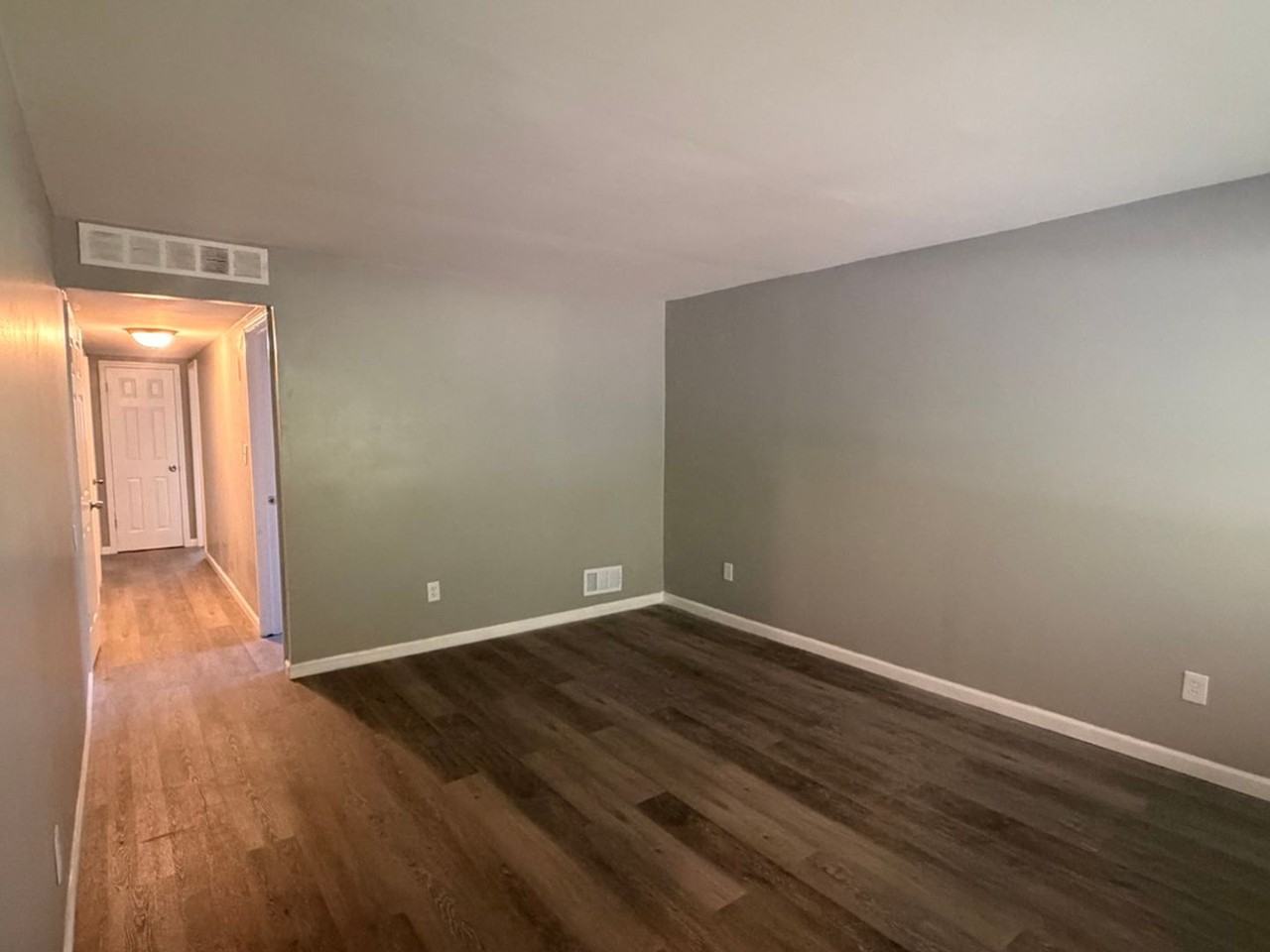 15853 Dacosta St - Photo 4 of 17
