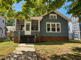 featured image of 609 W Elm St
