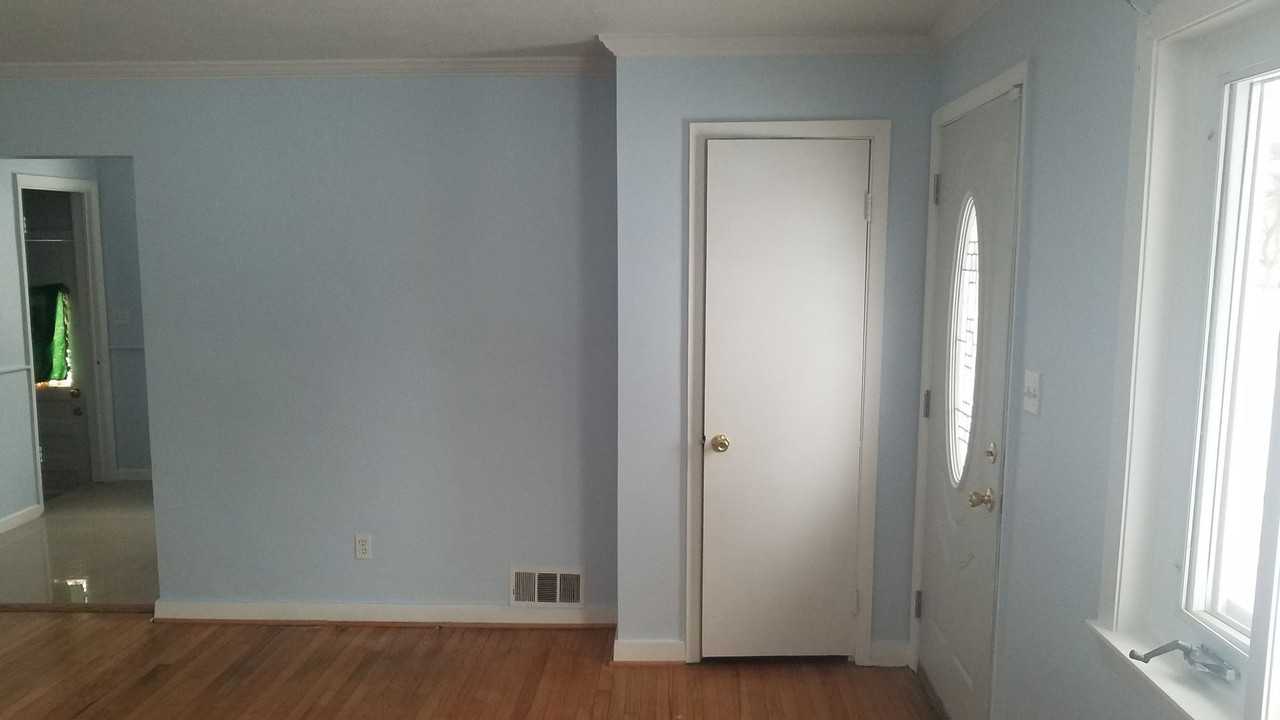 5830 Whitefield St - Photo 5 of 19
