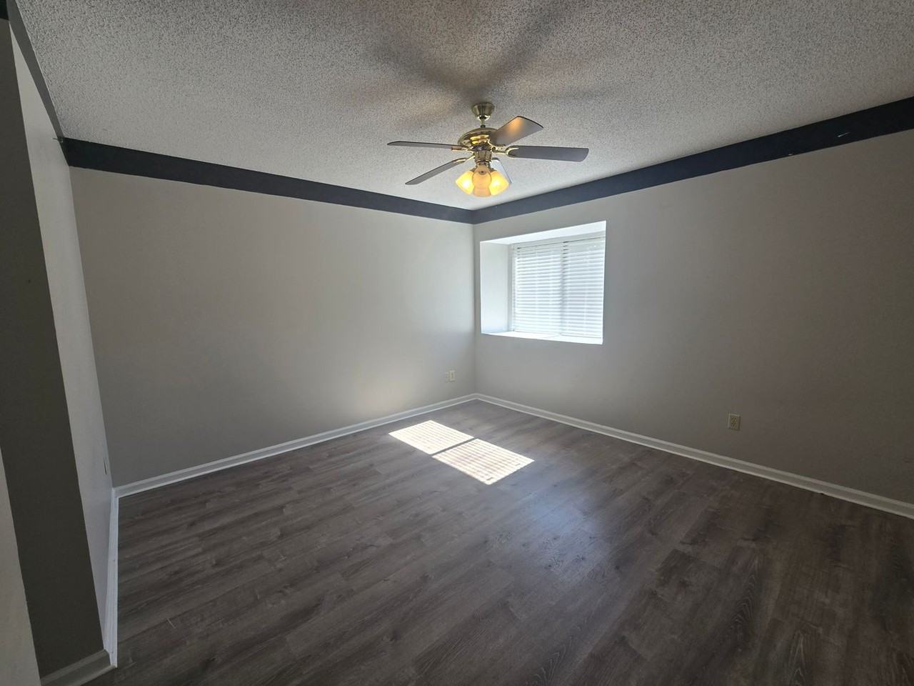 304 Davidson St - Photo 6 of 10