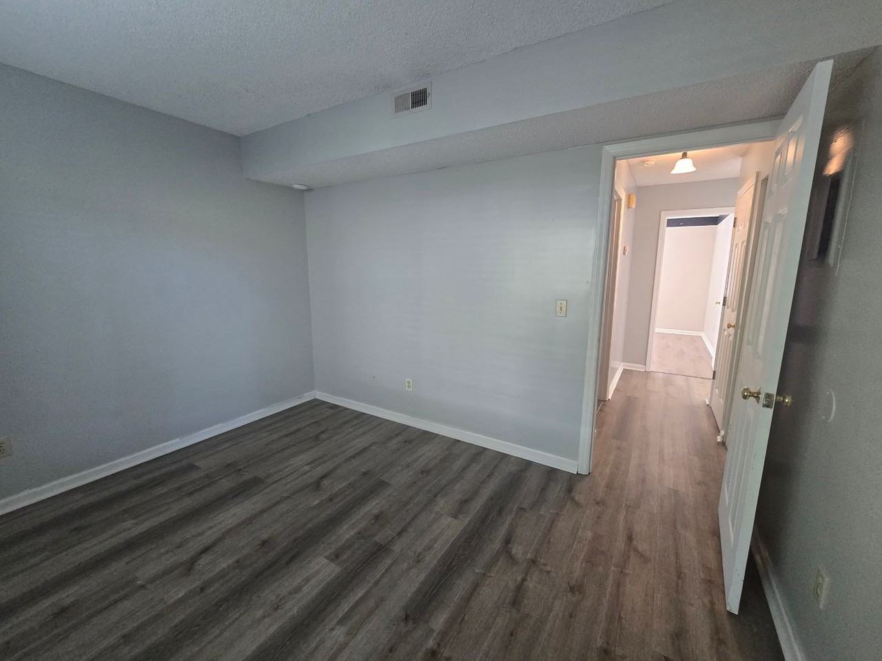 304 Davidson St - Photo 7 of 10