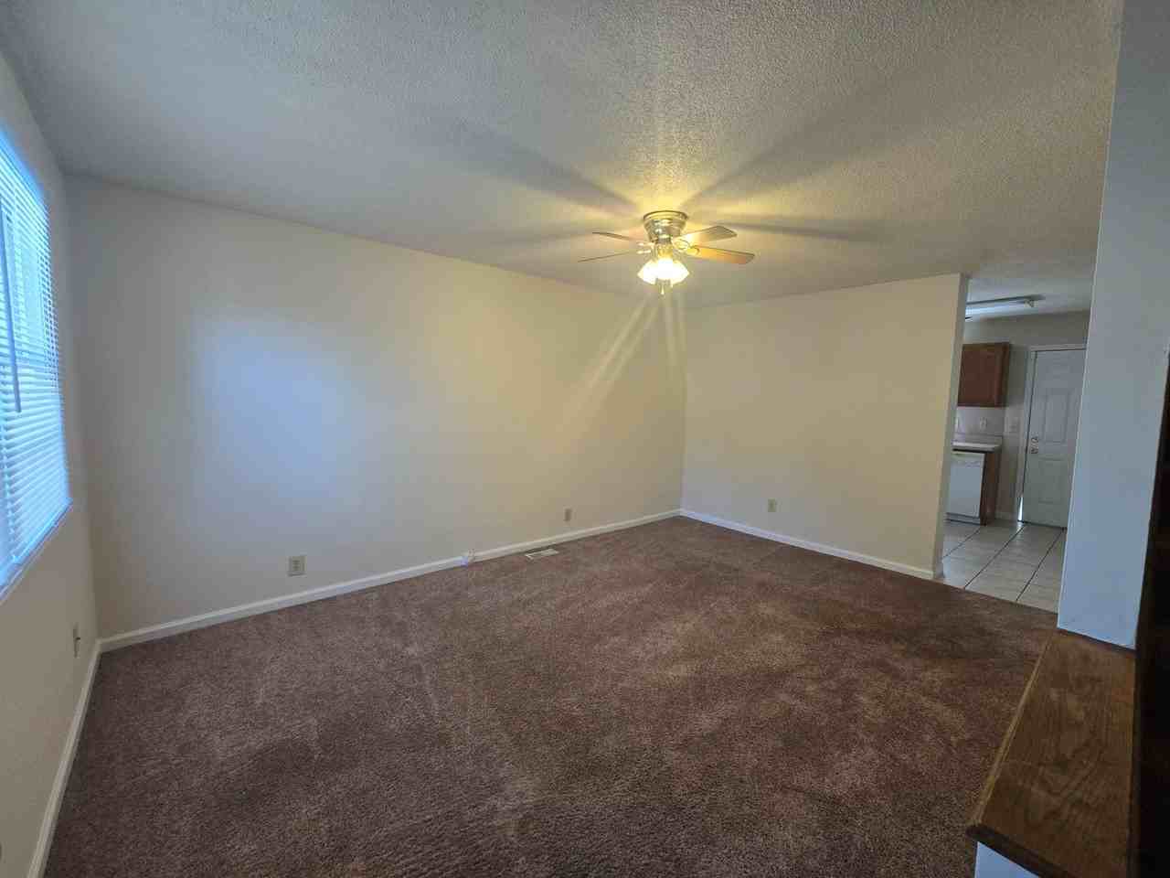 811 E Guilford St - Photo 5 of 13