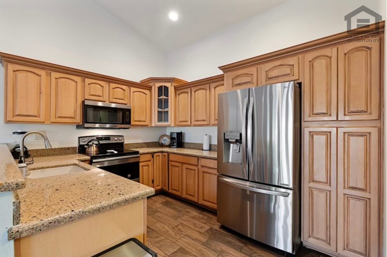 1 W Piute Ave - Photo 6 of 26